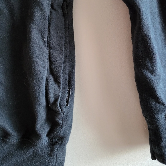 Billabong Longsleeve Sweater - Picture 5 of 6